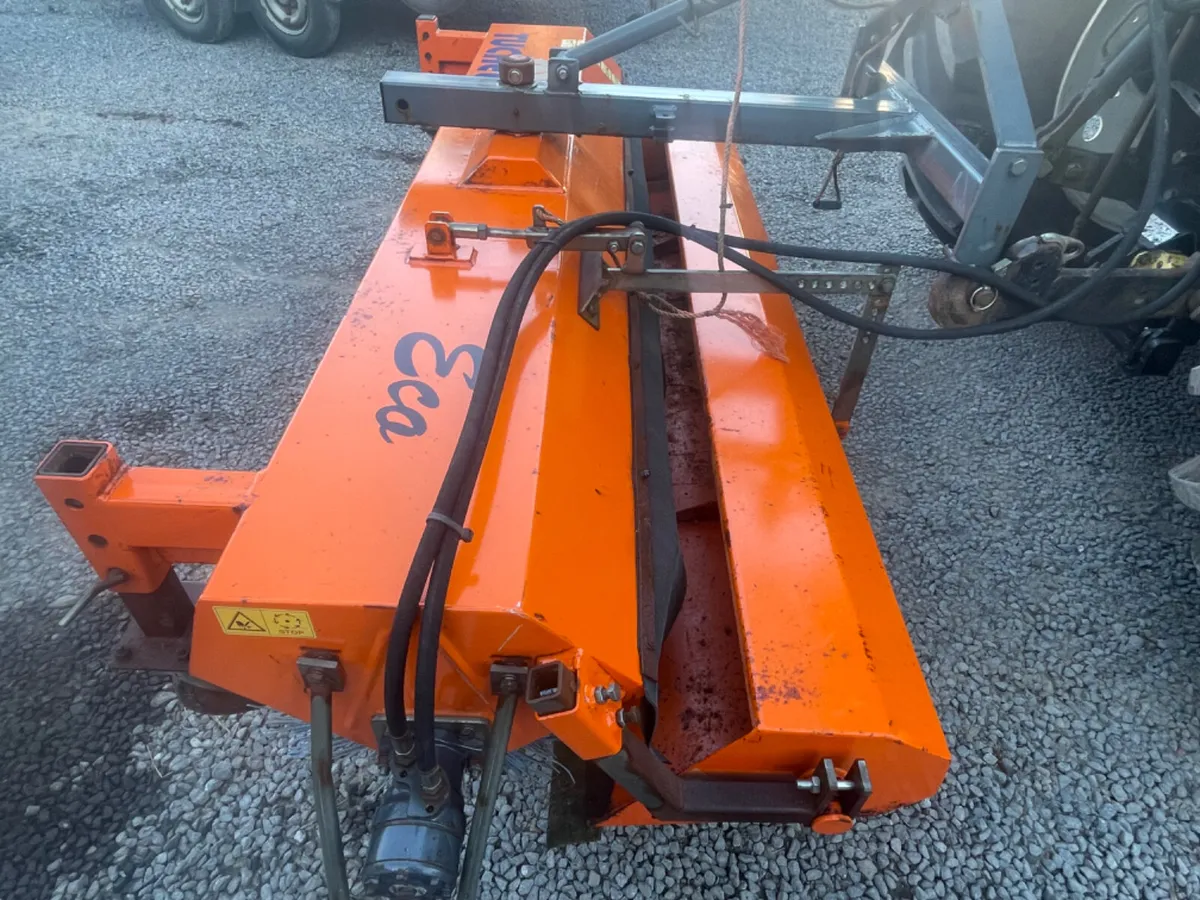 Yard brush sweeper/collector 7ft 6” - Image 1
