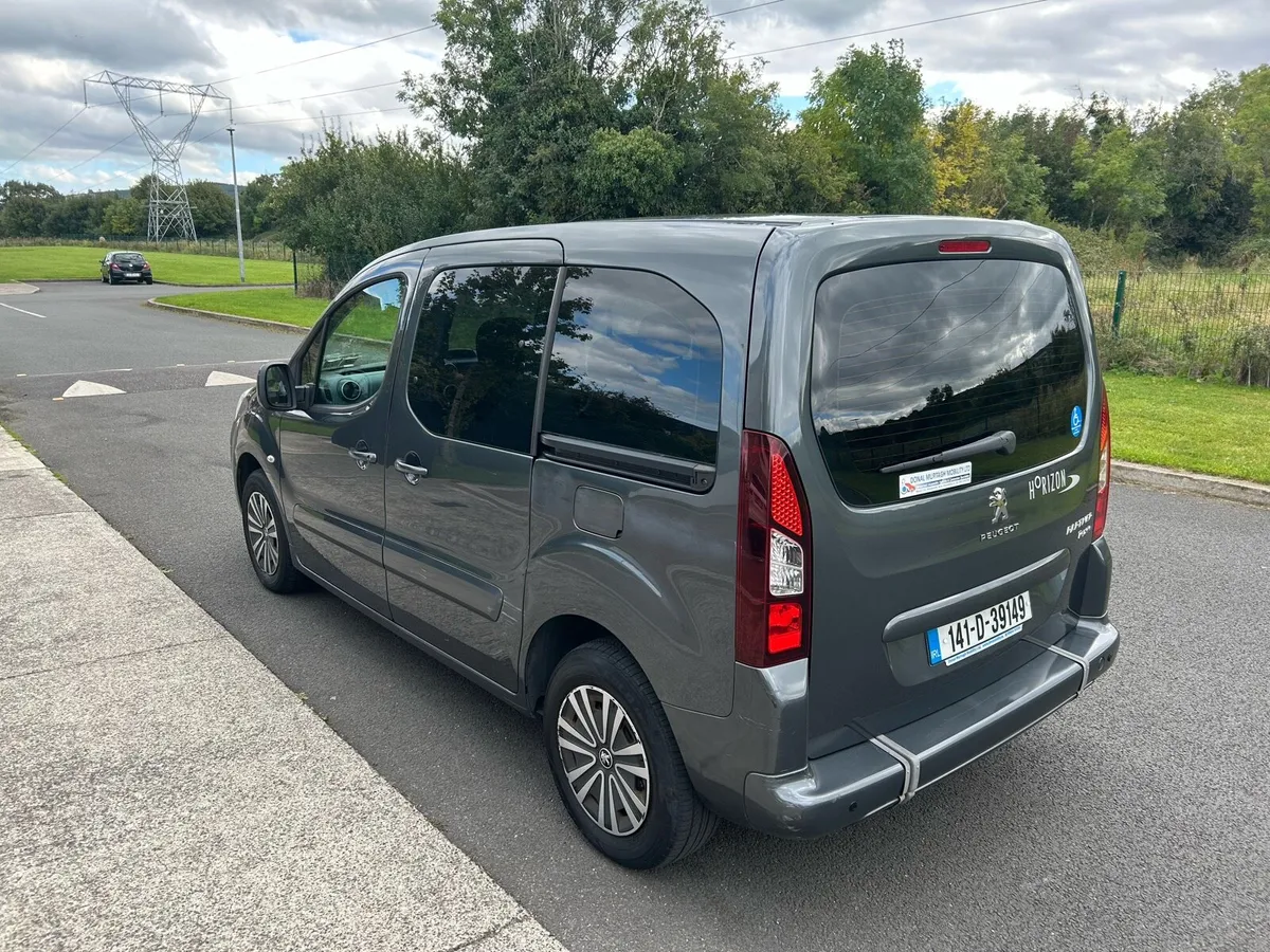 141 PEUGEOT PARTNER WHEELCHAIR €9,950 61km - Image 4