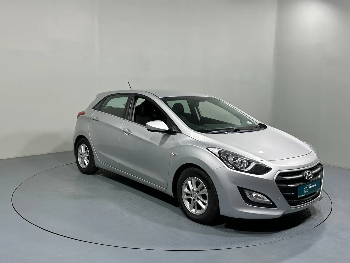 Hyundai i30 1.6 Crdi Just 52,500 Miles 152 - Image 1
