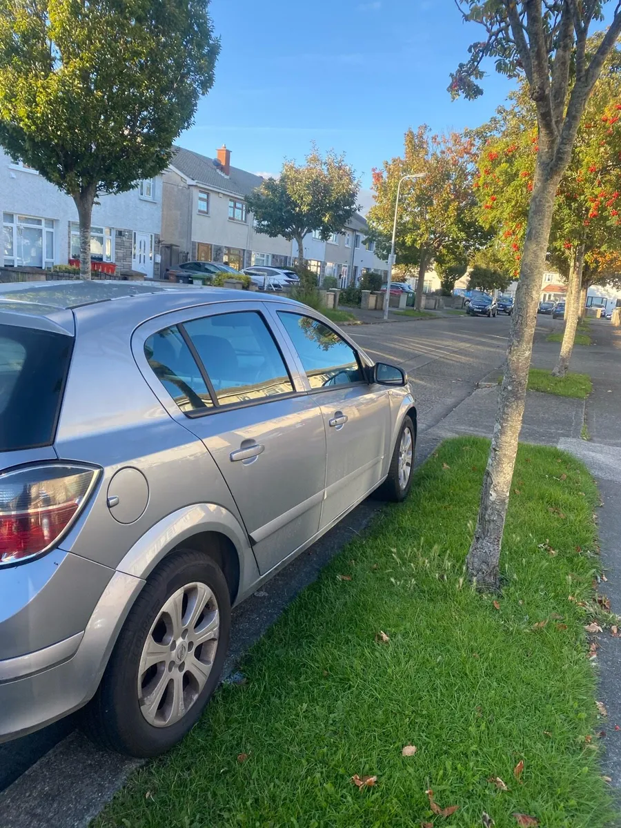 Car - Image 2