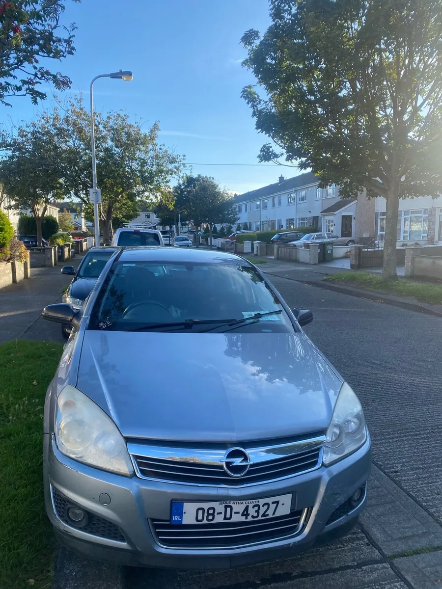 Car - Image 3