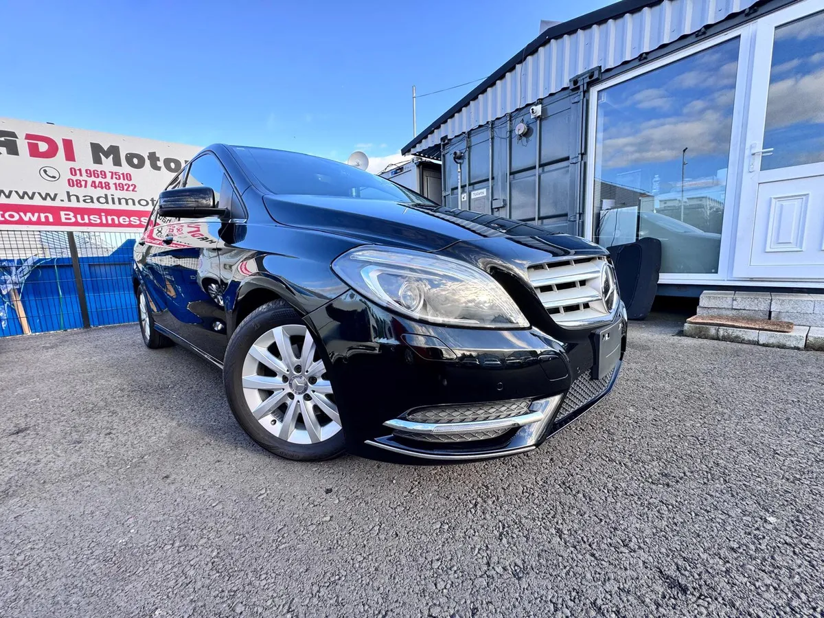 MERCEDES B180 2014 BLACK - Image 3