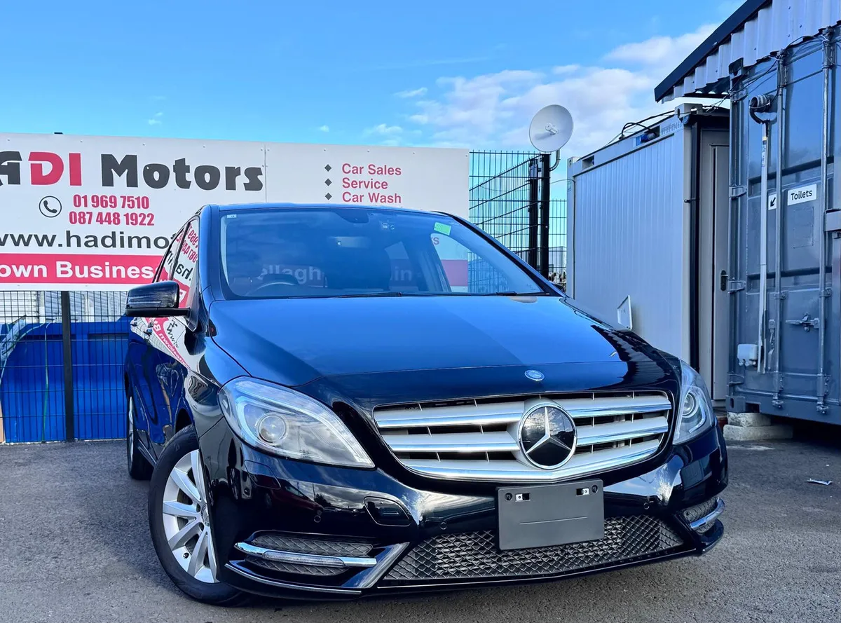 MERCEDES B180 2014 BLACK - Image 2
