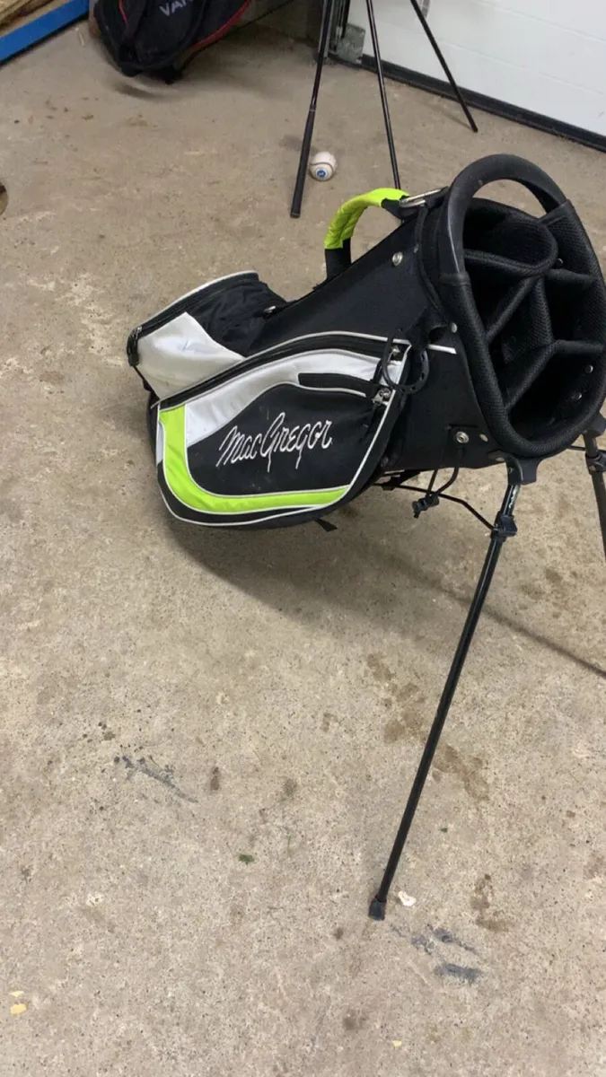 Maggreor golf bag - Image 1