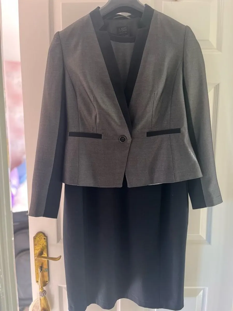 Womens Suit - Image 2