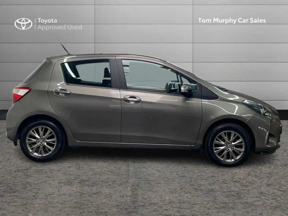 Toyota Yaris 1.0 LUNA 4DR - Image 3