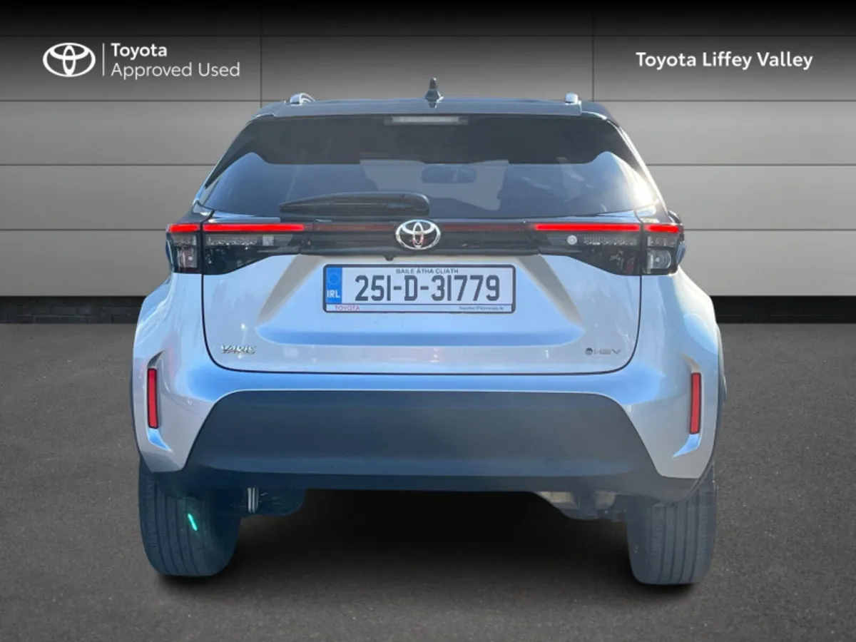 Toyota Yaris Cross YARIS CROSS LUNA SPORT BI - Image 4