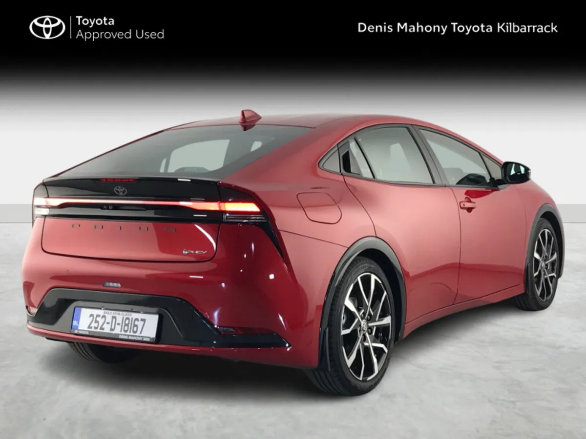 Toyota Prius PHEV - Image 2