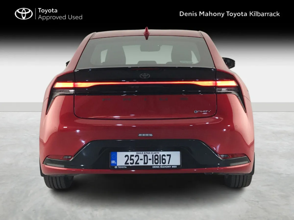 Toyota Prius PHEV - Image 4