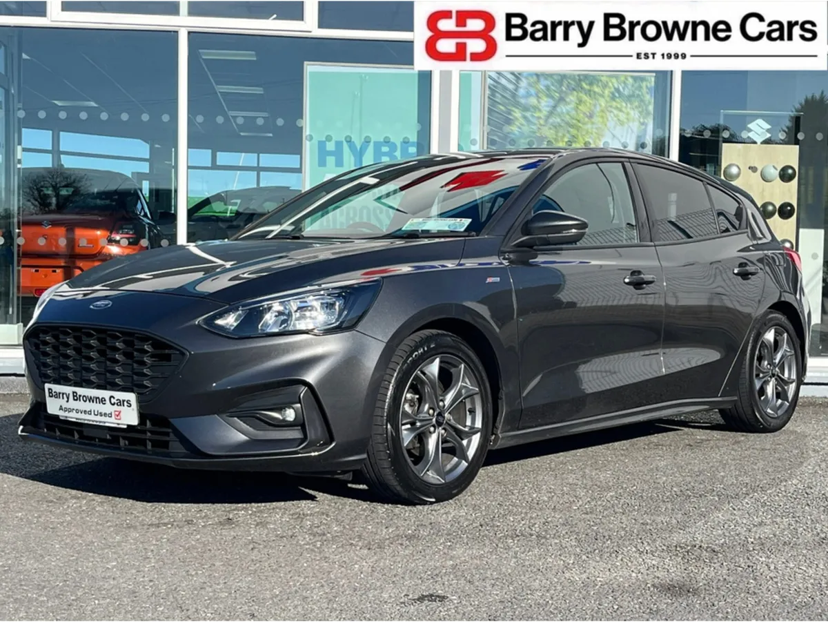 Ford Focus 1.5 TDCI ST-LINE 120PS 5 5DR - Image 2