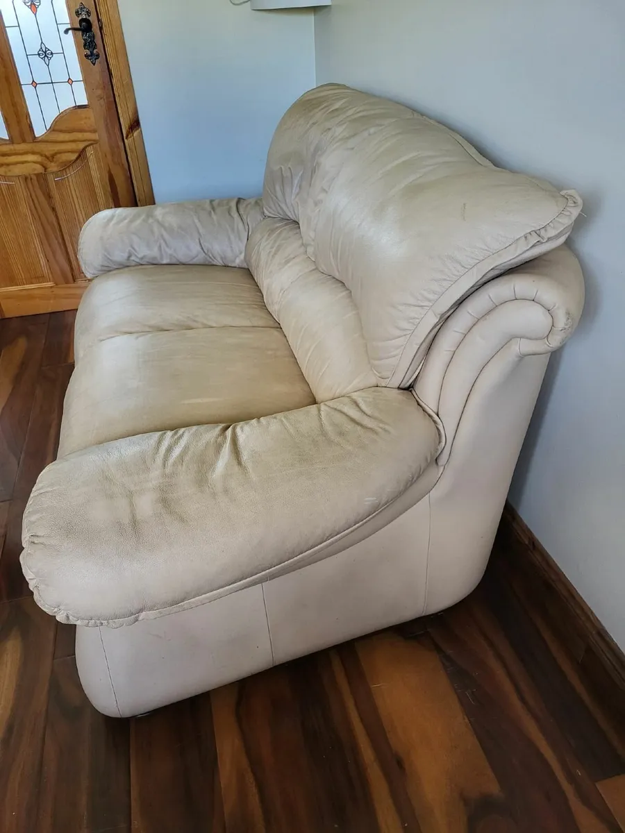 2 seater couch - Image 2