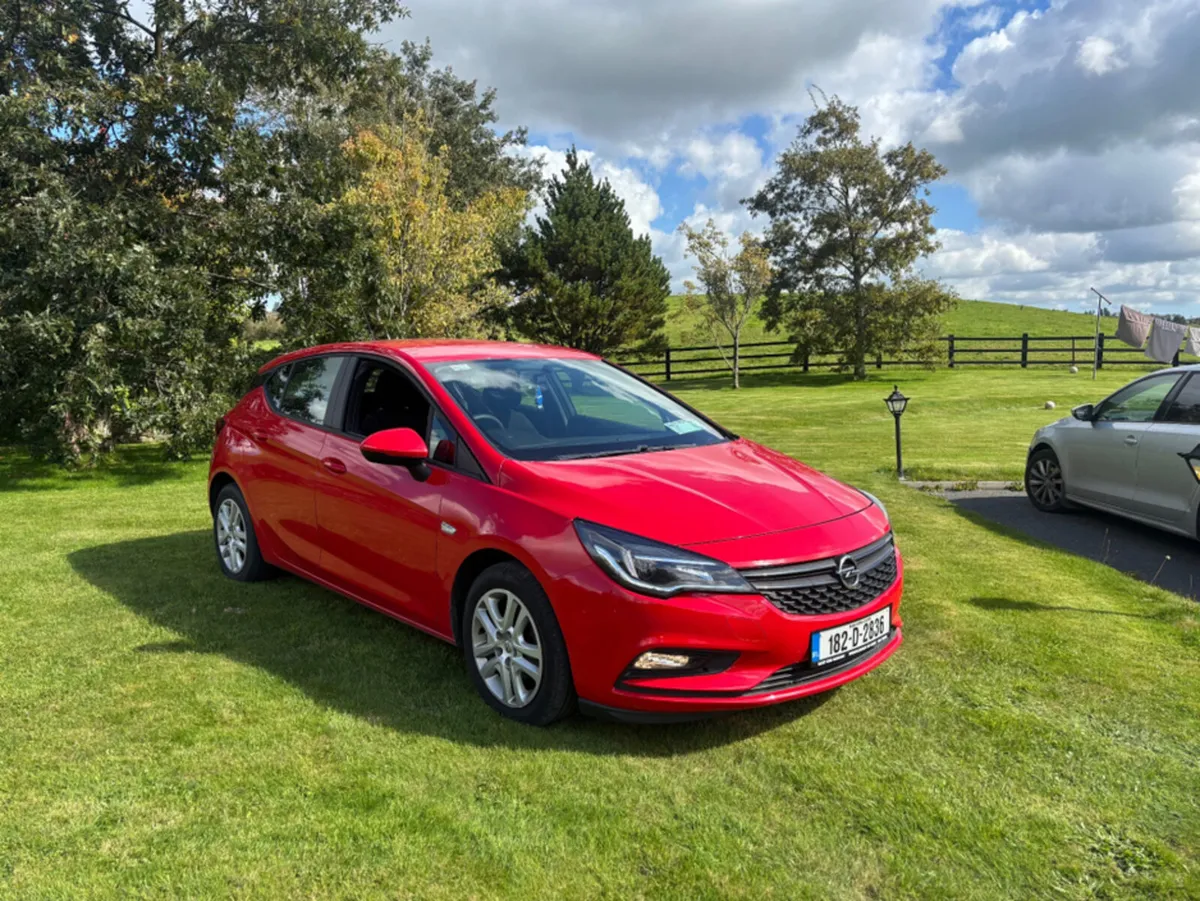 Opel Astra E 1.4 I 100PS 5DR - Image 2