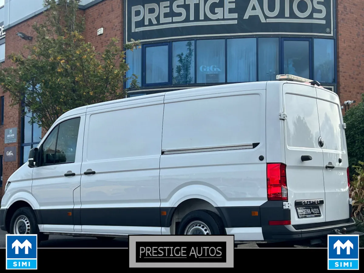 Volkswagen Crafter MWB 140HP MANUAL 6 SPEED FWD HI - Image 4
