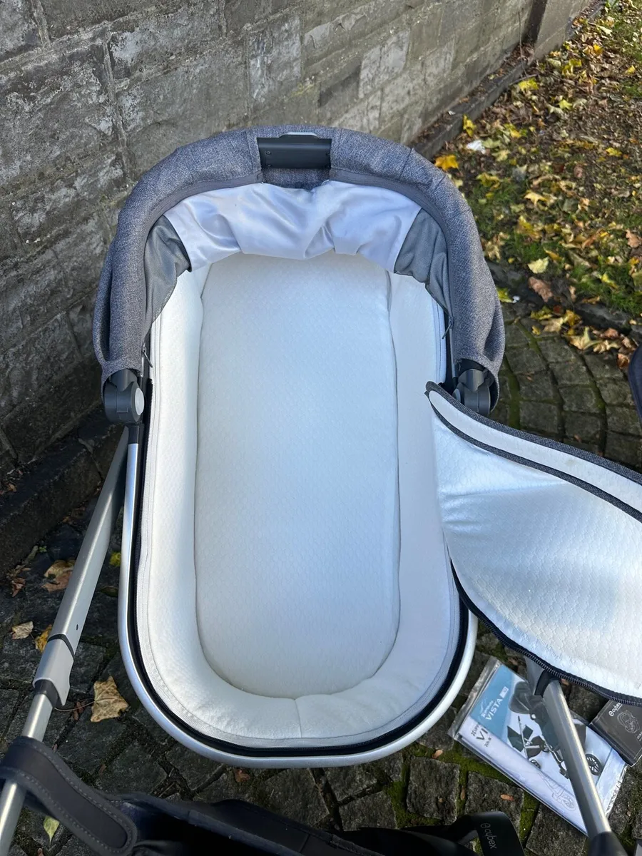 New condition Uppababy Vista V2 - Image 3