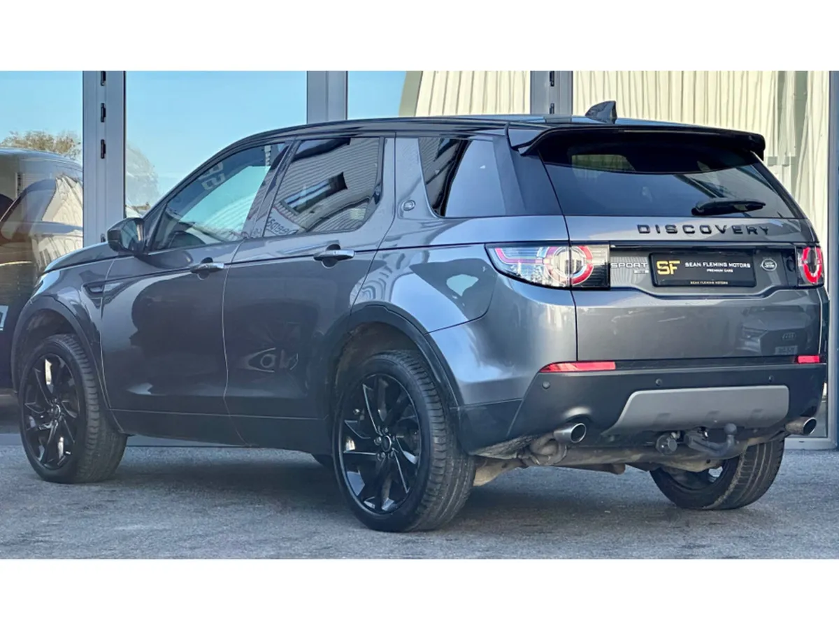 Land Rover Discovery Sport HSE 180PS 7SEATS AUTO - Image 4