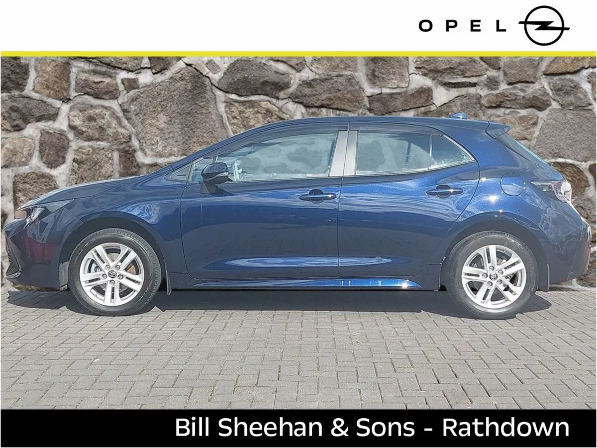 Toyota Corolla 1.8 Hybrid Luna Hatchback - Image 3