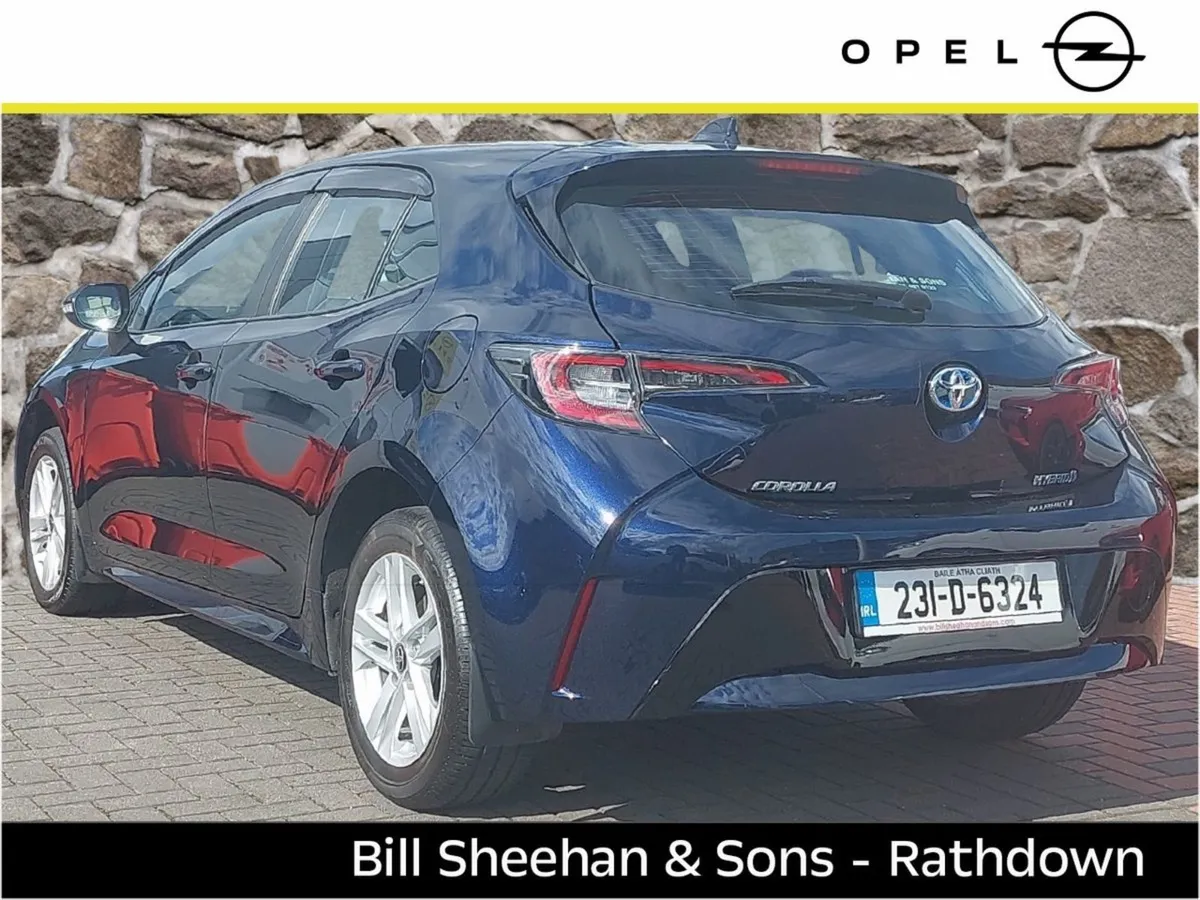Toyota Corolla 1.8 Hybrid Luna Hatchback - Image 4