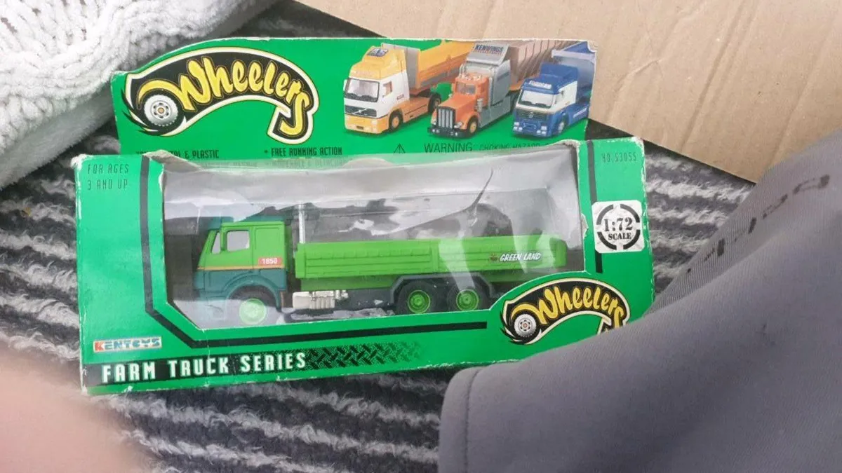 VINTAGE..LORRY