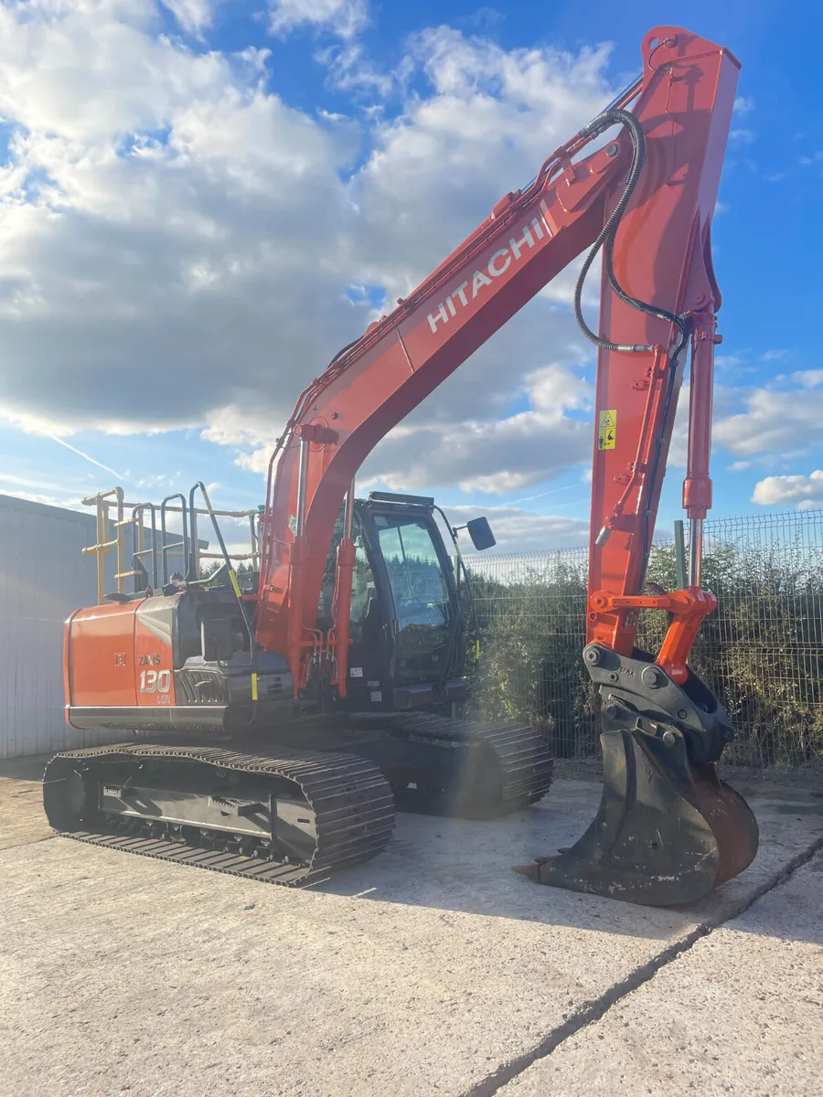 HITACHI ZX130-7 - Image 1