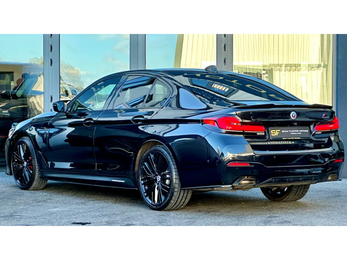 BMW 5-Series ++V HIGH SPEC++ XDRIVE M SPORT AUTO - Image 3