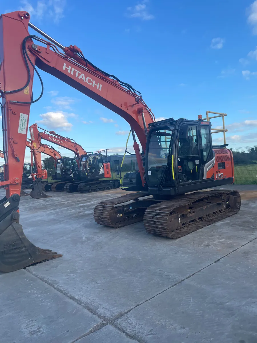 HITACHI ZX130-7 - Image 1