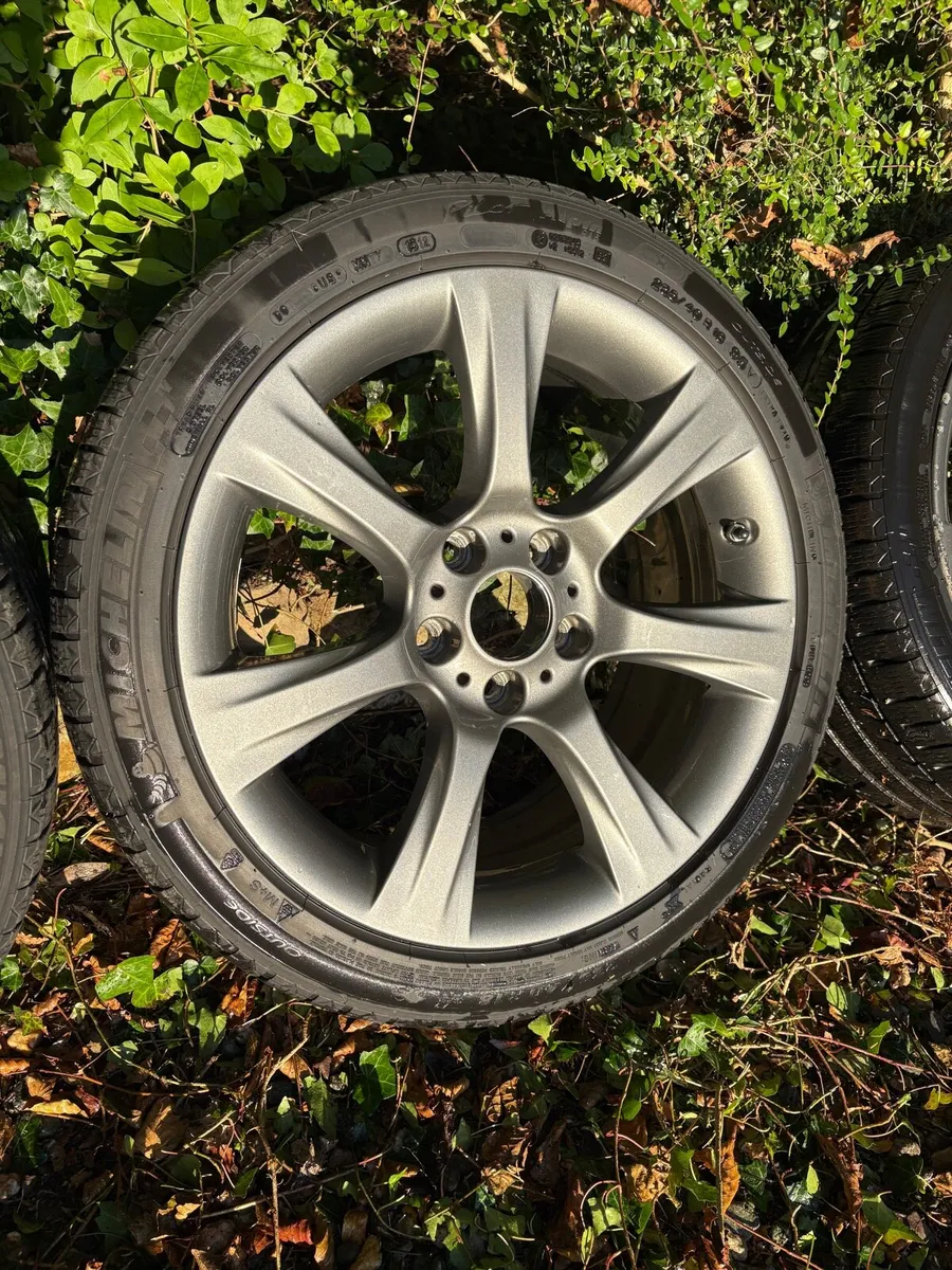 BMW 18” genuine alloys with Michelin winter tyres - Image 4