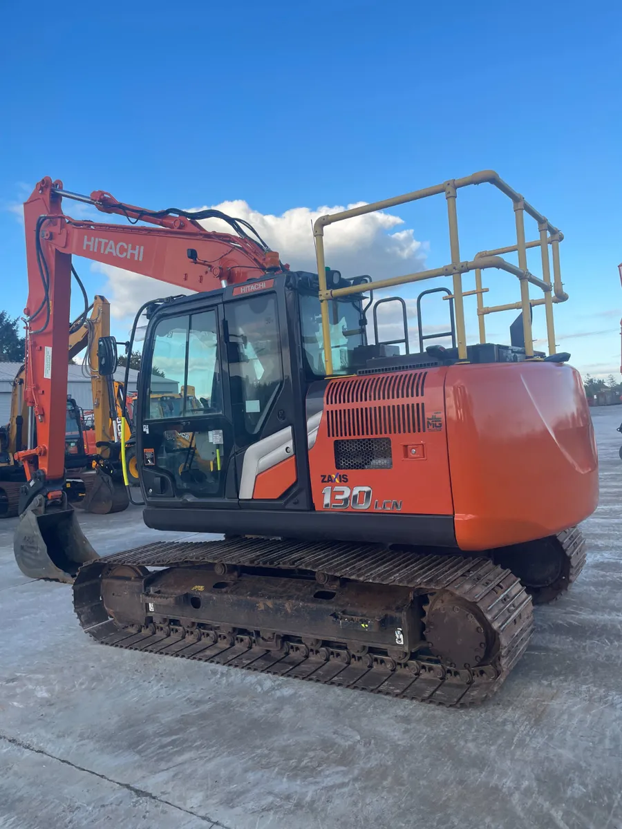 HITACHI ZX130-7 - Image 4