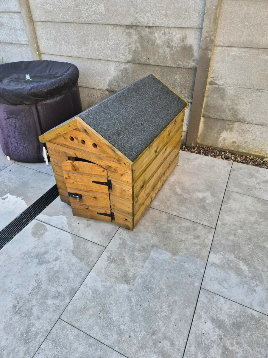 Dog House - Image 2