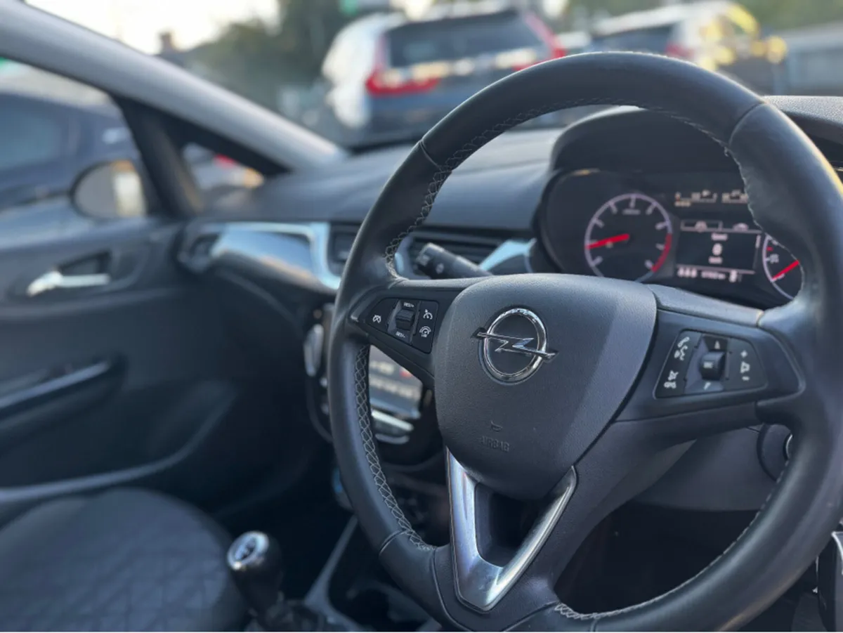 Opel Corsa CORSA-E 120 YEARS 1.4 I 75PS 5DR - Image 3
