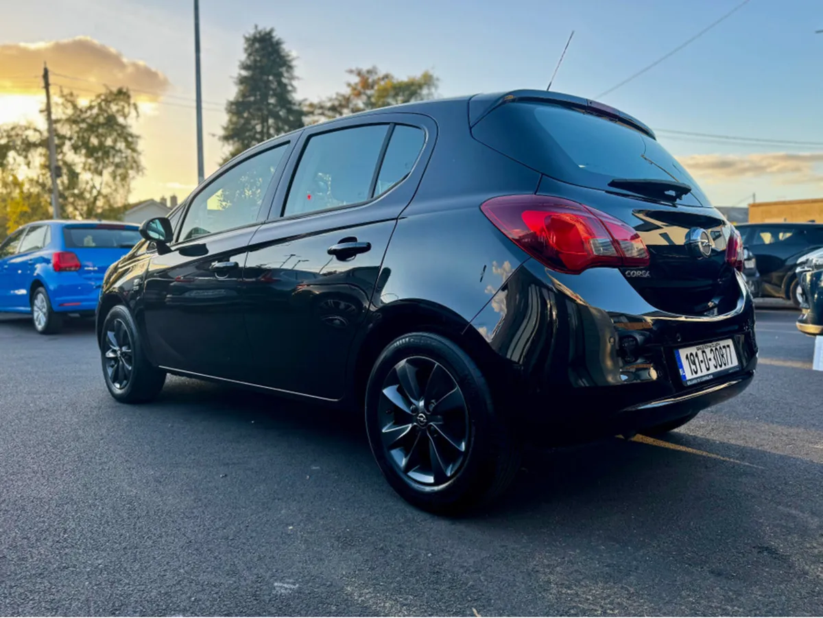 Opel Corsa CORSA-E 120 YEARS 1.4 I 75PS 5DR - Image 4