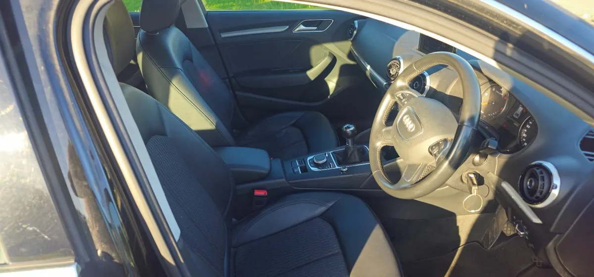 Audi A3 2016 - Image 2