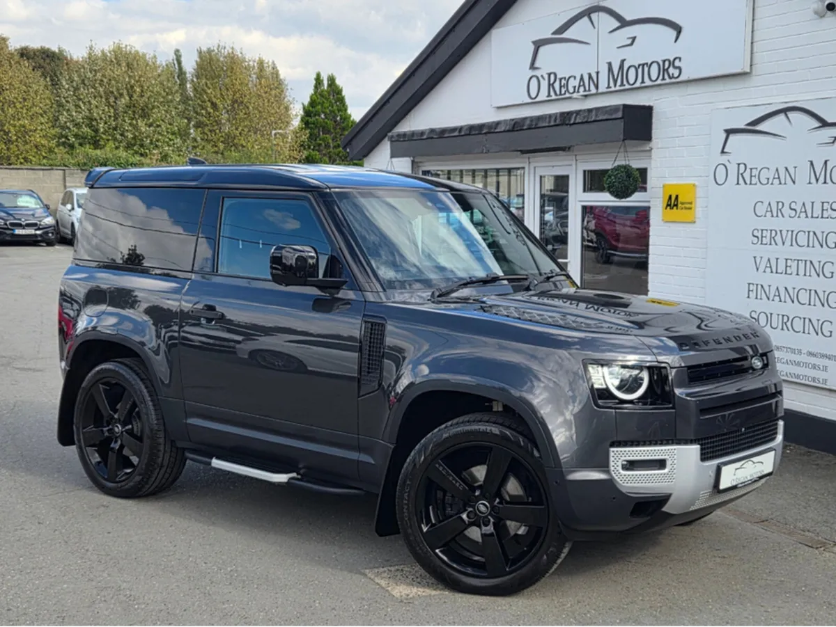 Land Rover Defender 3-SEATER HARD-TOP - Image 1