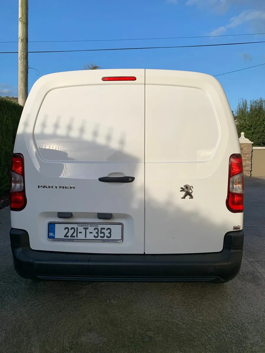 221 Peugeot partner 3seater 6SPEED - Image 4