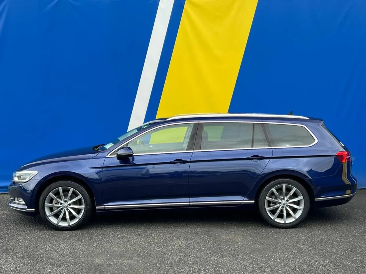 Volkswagen Passat VARIANT HIGHLINE 2.0 TDI AUTO // - Image 3