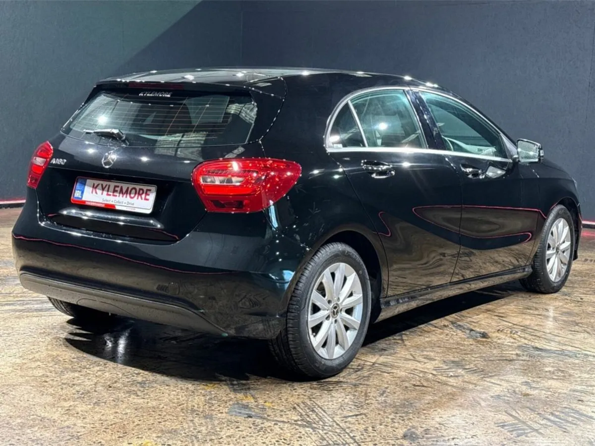 Mercedes-Benz A-Class A180 1.6 AUTOMATIC - REVERSE - Image 4