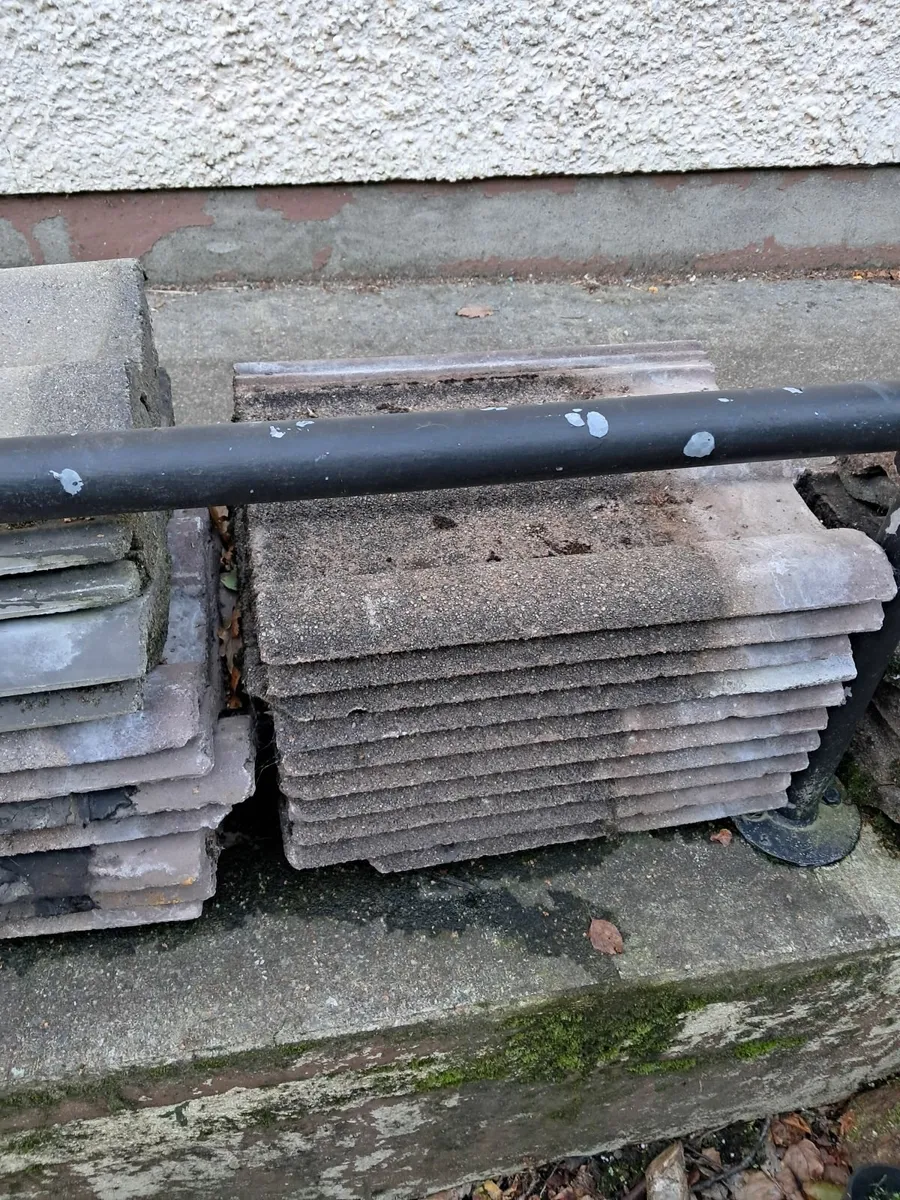 Scotts brown tiles for sale - Image 3