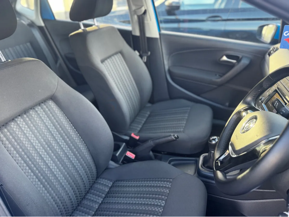 Volkswagen Polo TRENDLINE 1.0 60HP MANUAL 5SPEED 5 - Image 4