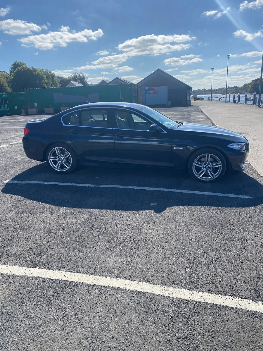 BMW 5series - Image 2