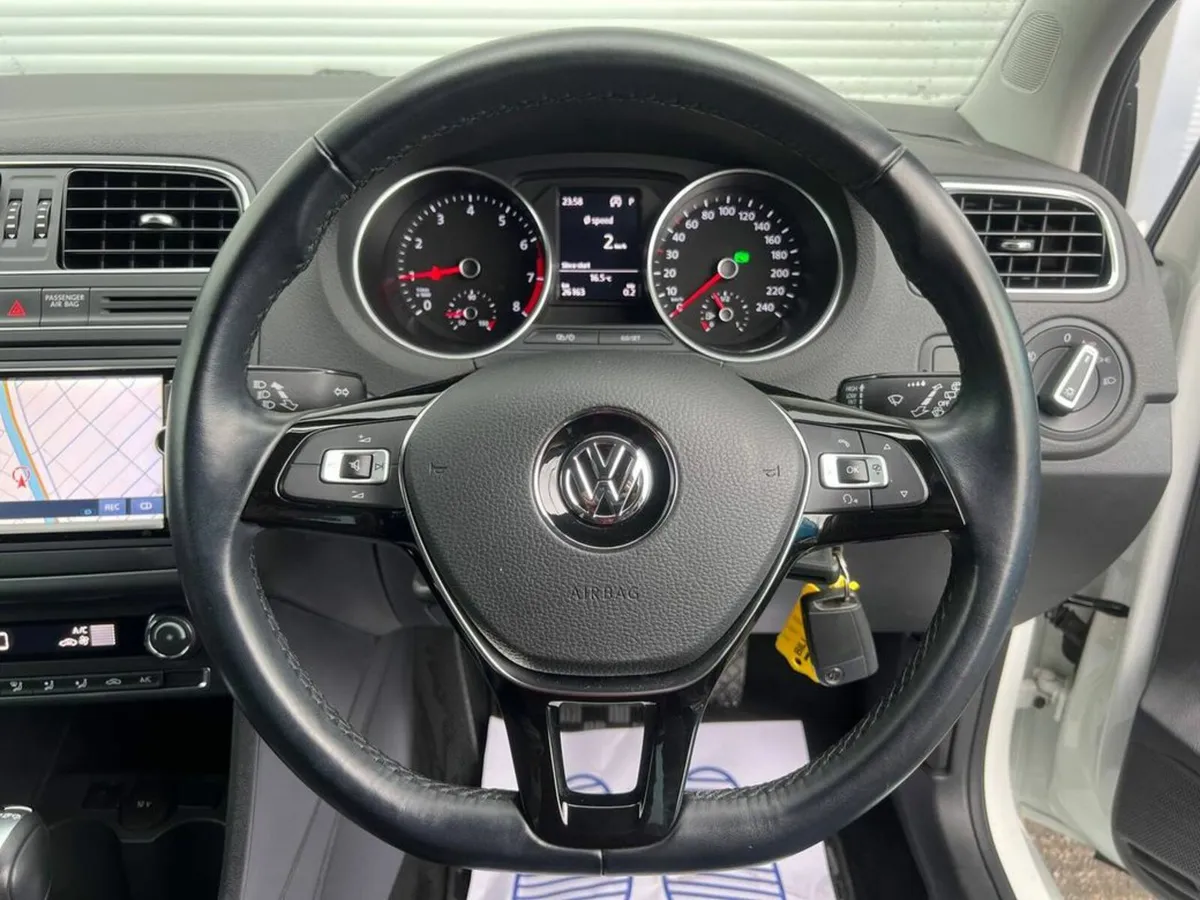 Volkswagen Polo COMFORTLINE 1.2 TSI // NEW 2 YEAR - Image 4