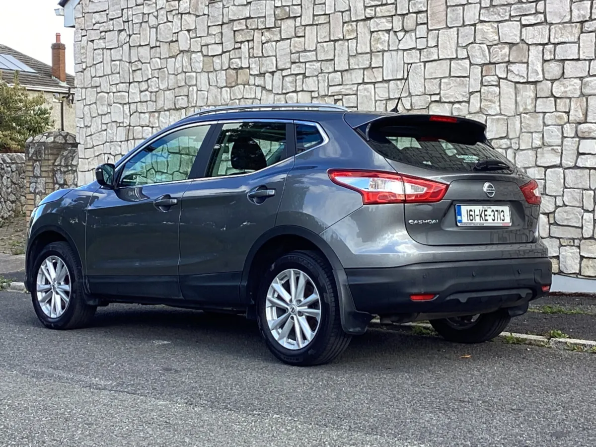 Nissan Qashqai 1.2 SV MY16 E6 4DR - Image 4