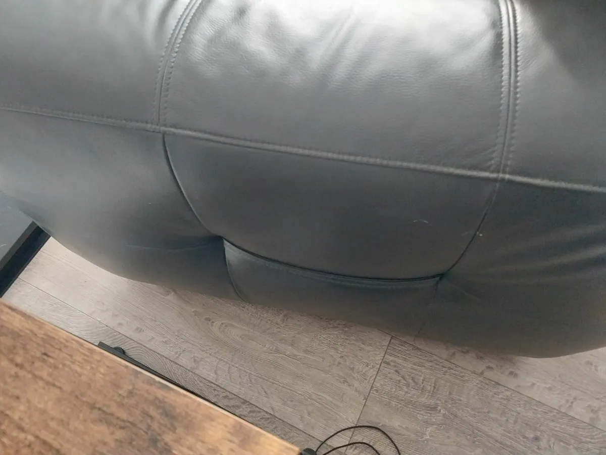 Sofa - Image 3