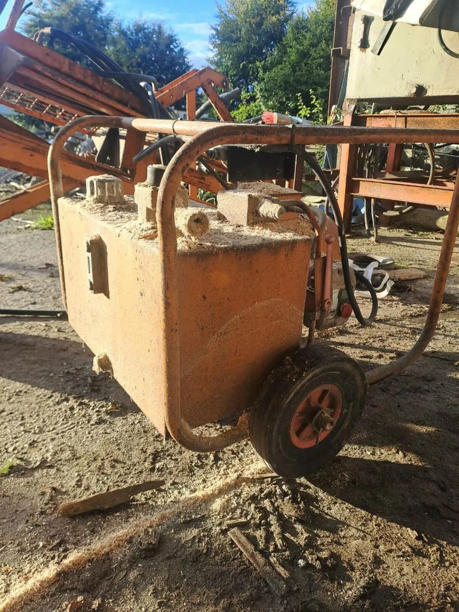 Cuddy stake peeler - Image 3
