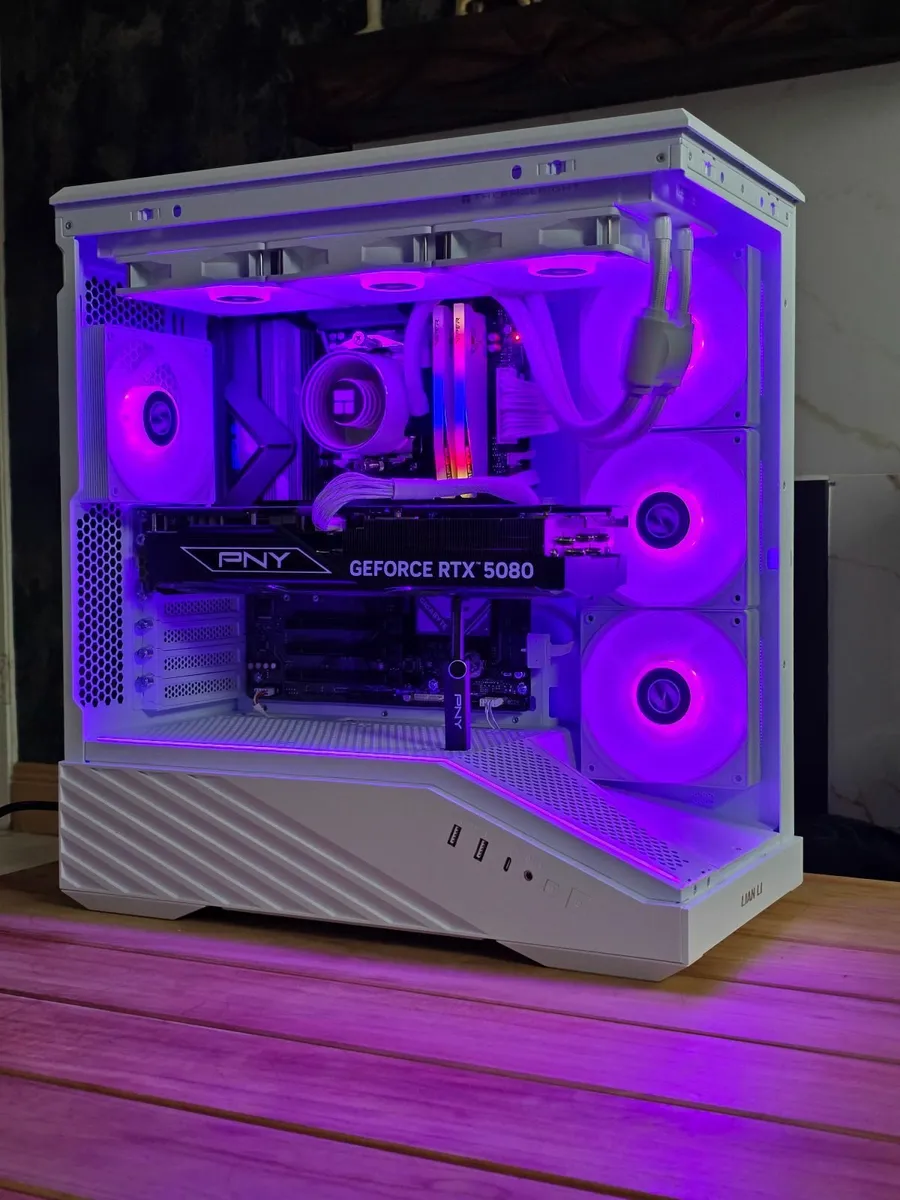 Ryzen 7 9800x3d Rtx 5080 custom gaming pc - Image 1
