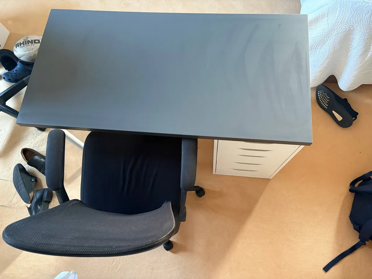 Desk and Chair - Image 4
