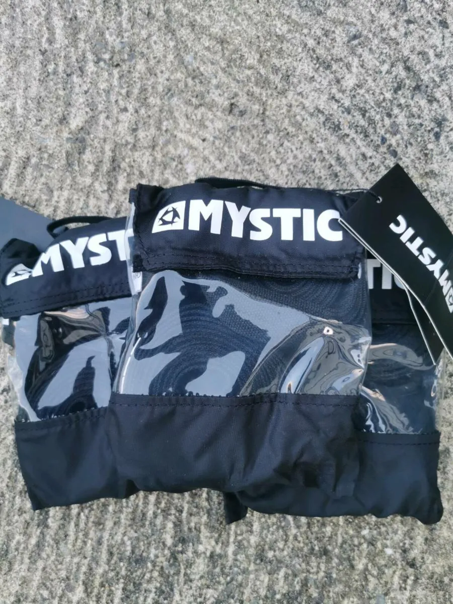 Mystic roof rack strap sets - 3.5m and 4.5m - Image 4