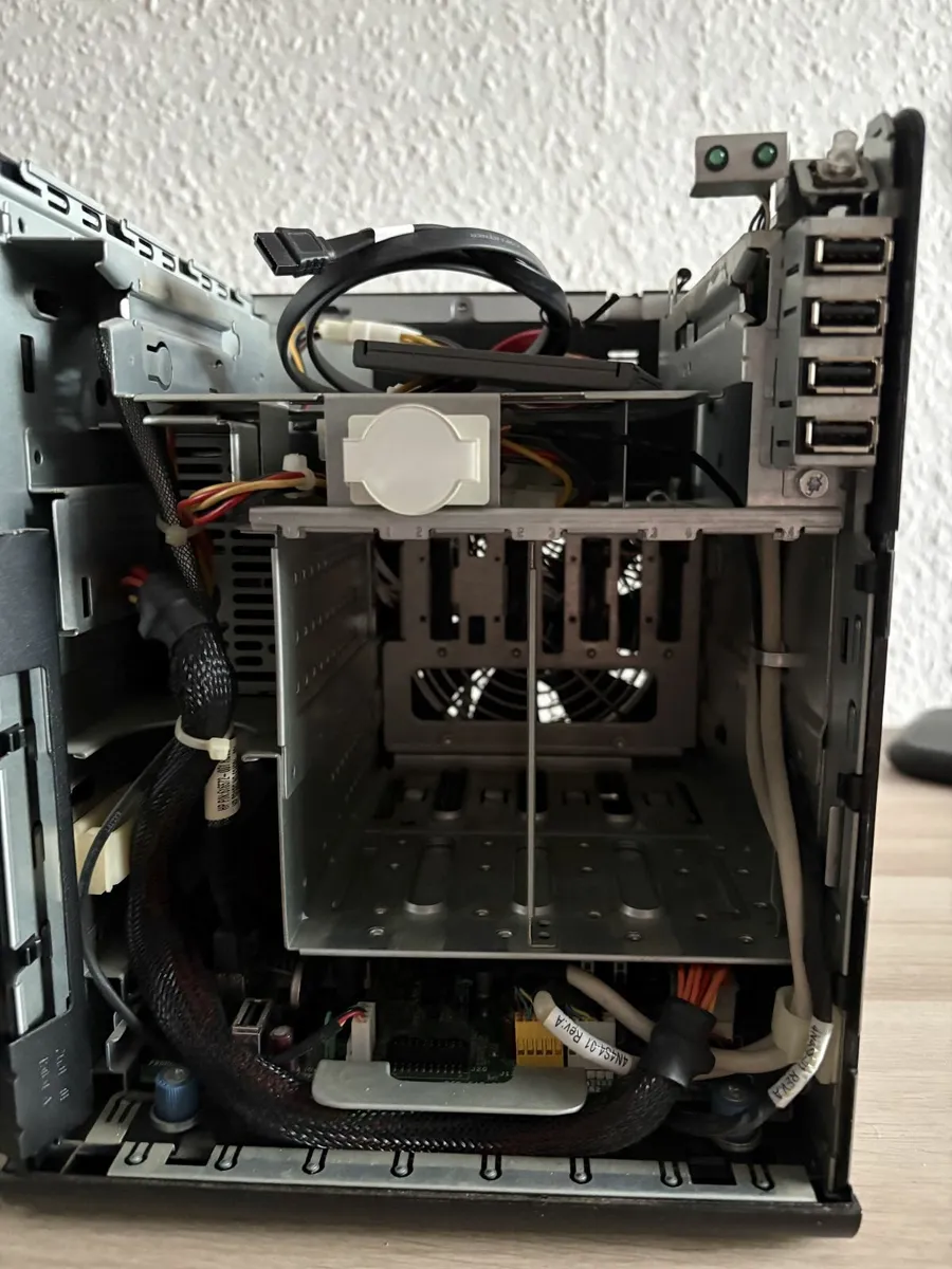 HP Proliant Microserver - Image 4