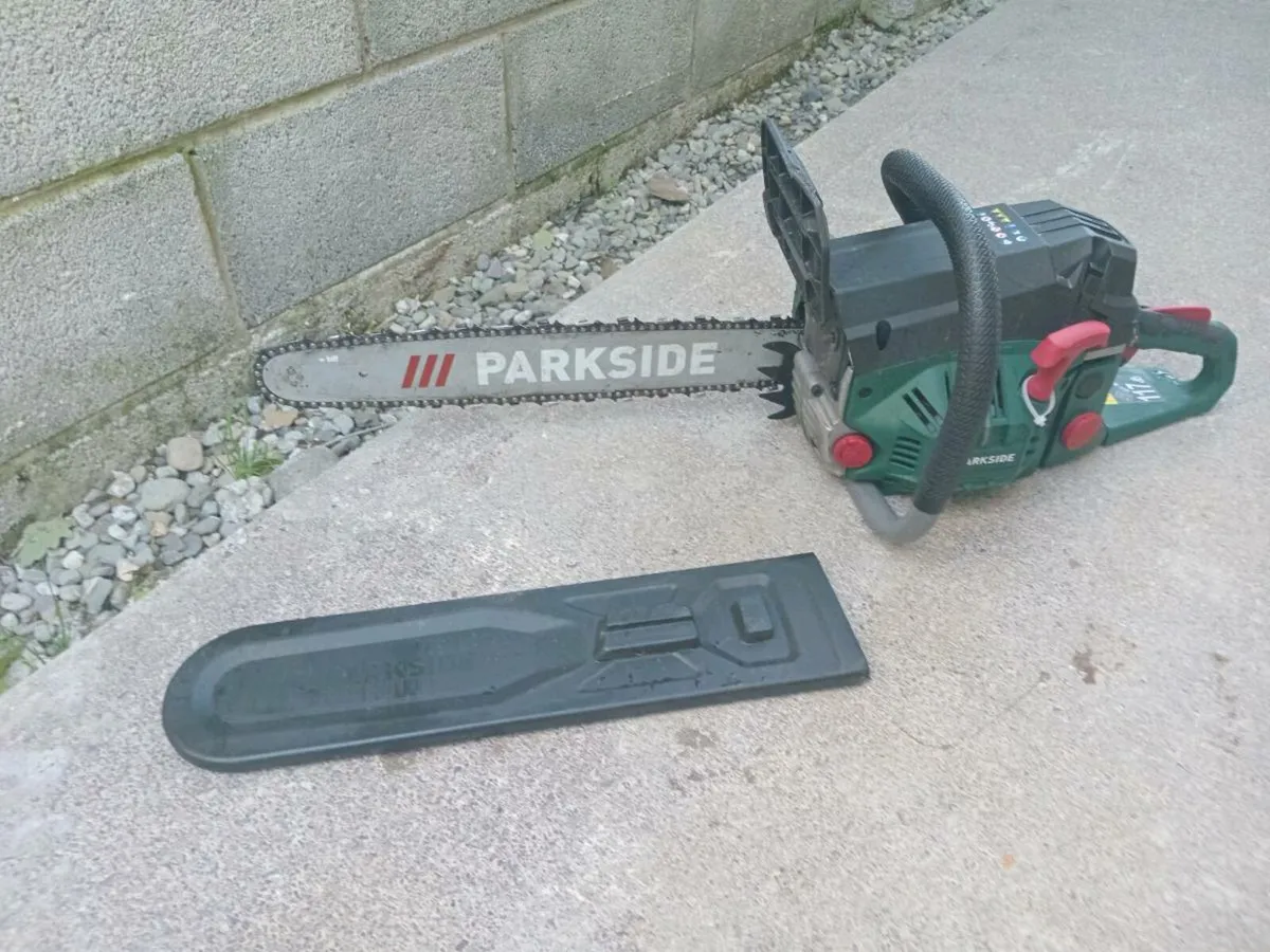 Petrol chainsaw for sale