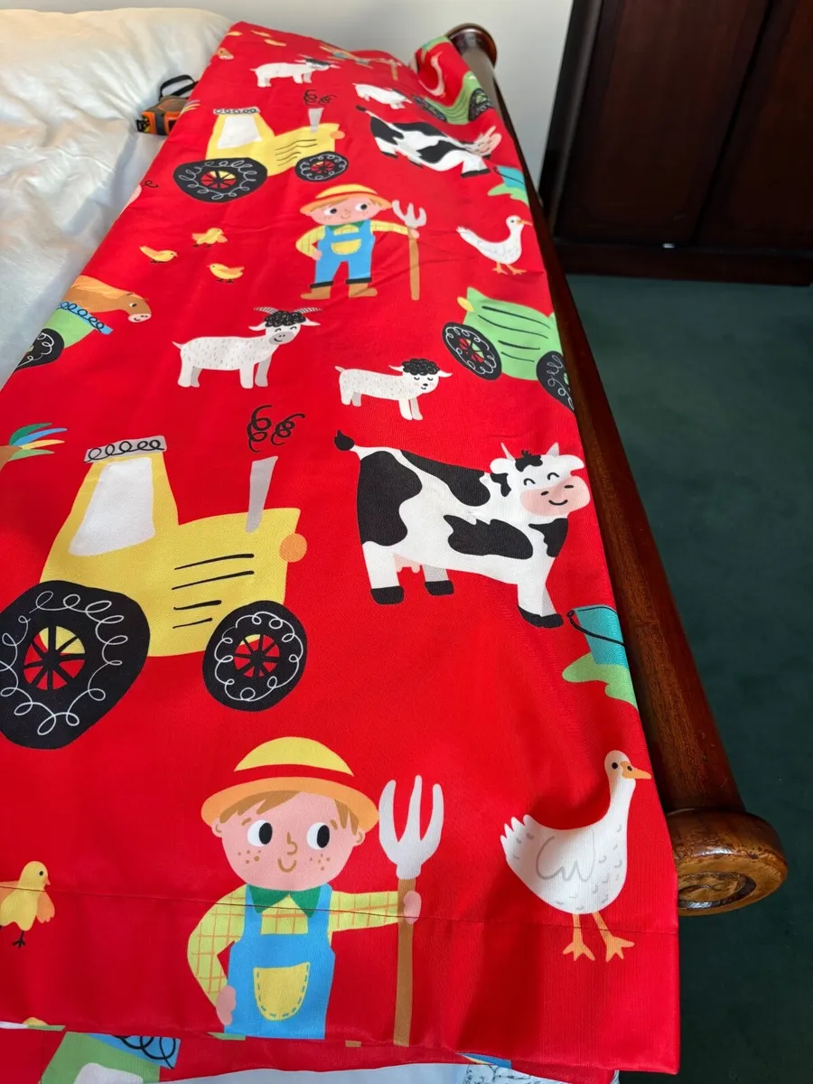 Curtains - Image 1