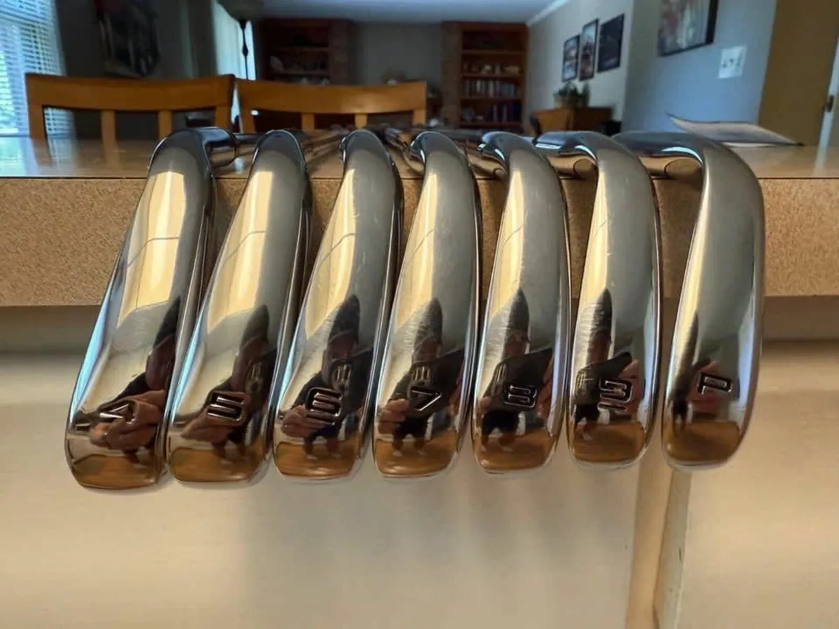 Callaway Elyte irons 4-PW stiff - Image 2