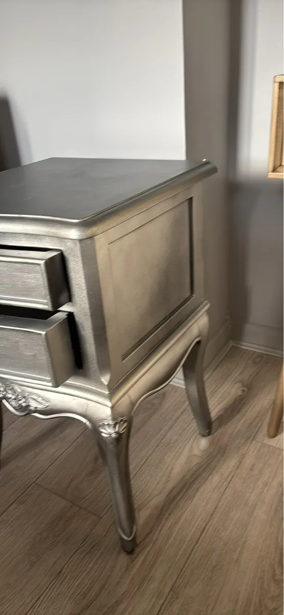 Bedside lockers - Image 2